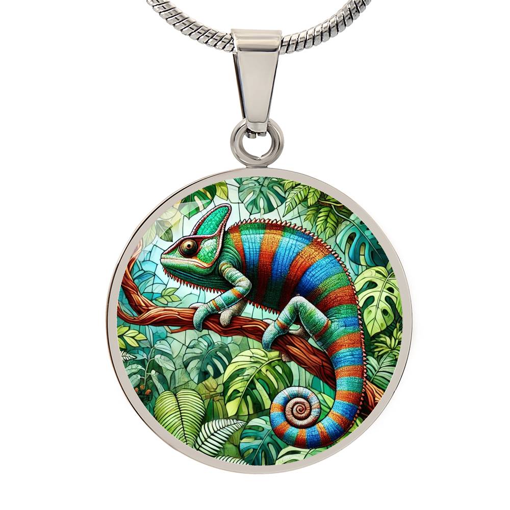 The Vibrant Chameleon Circle Pendant Necklace