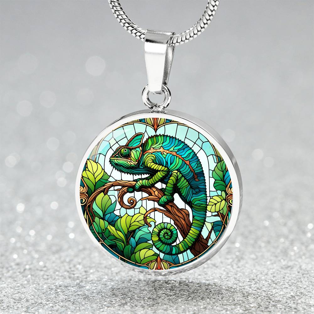 The Chameleon Circle Pendant Necklace