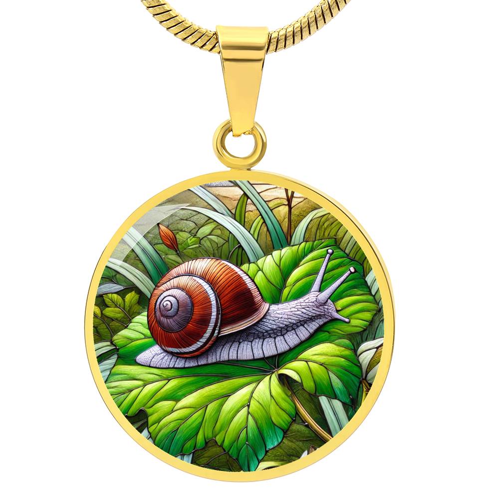 The Snail Circle Pendant Necklace