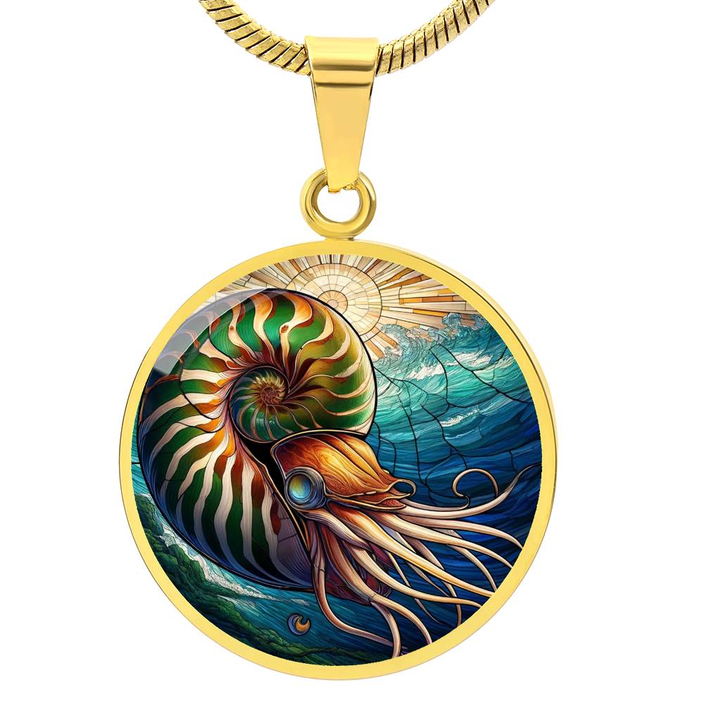 The Green Nautilus Circle Pendant Necklace